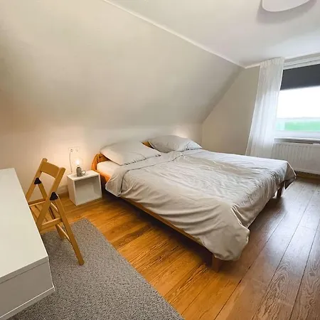 Geraeumiges 180 Qm Auf 3 Etagen